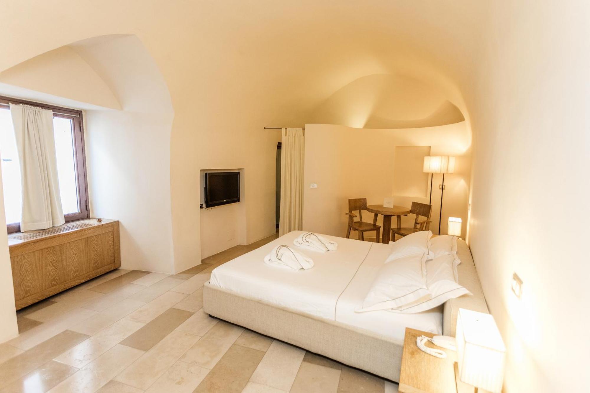 La Sommita Relais & Chateaux ออสตูนี ภายนอก รูปภาพ